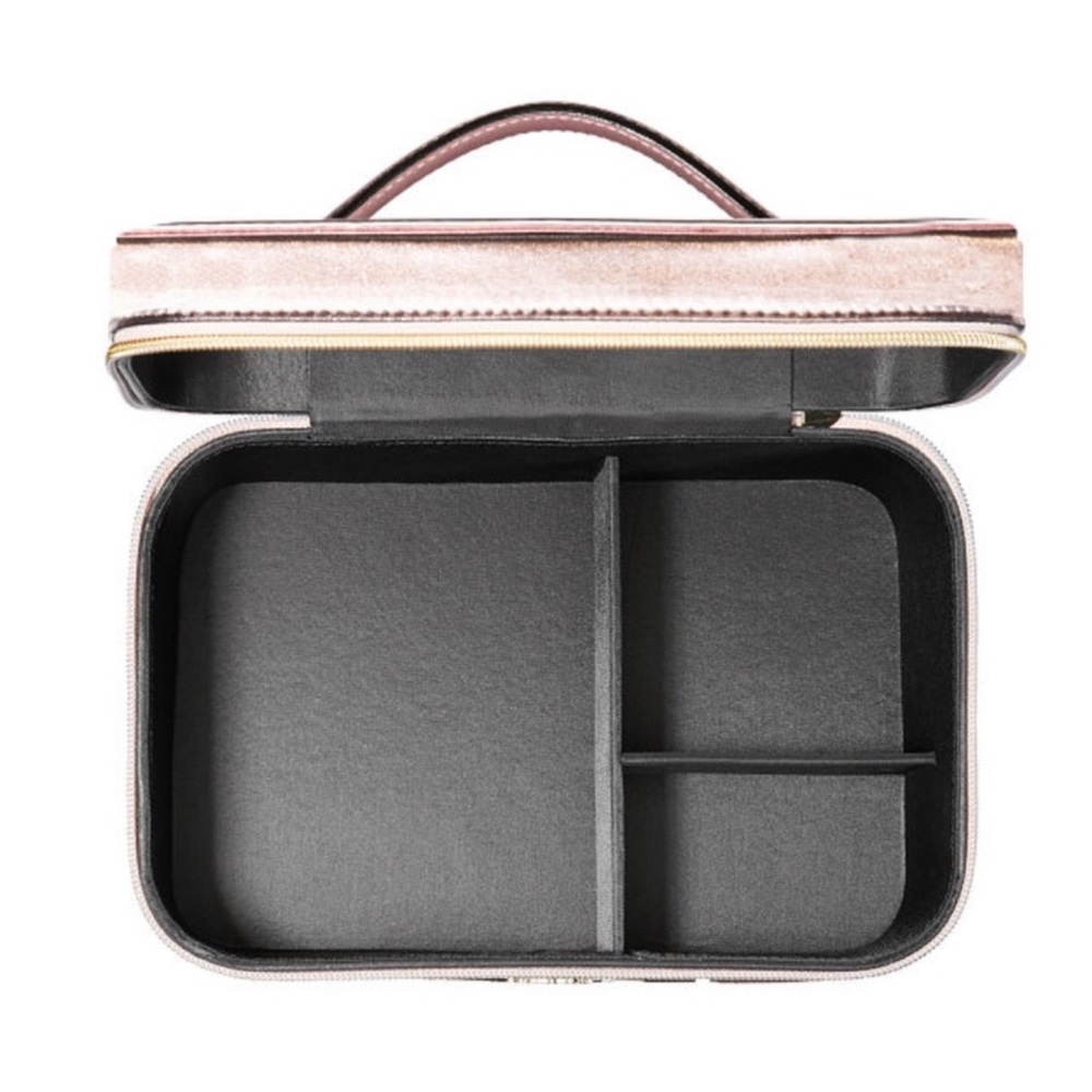 VICTORIA’S SECRET LOVE MAKEUP BAG
COSMETIC CASE - Picture 2 of 2
